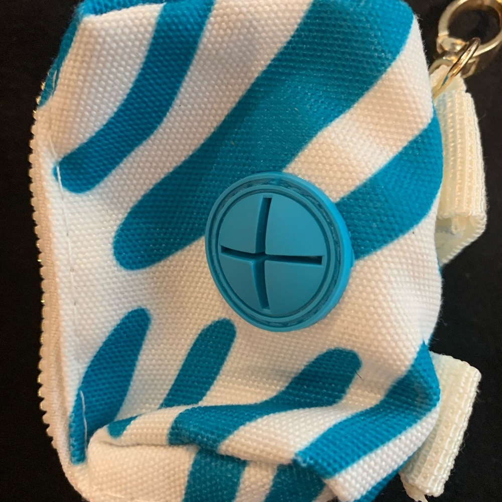 Multifunction Pet Treat Pouch🐶🐱🐶🐱 - Picture 6 of 8